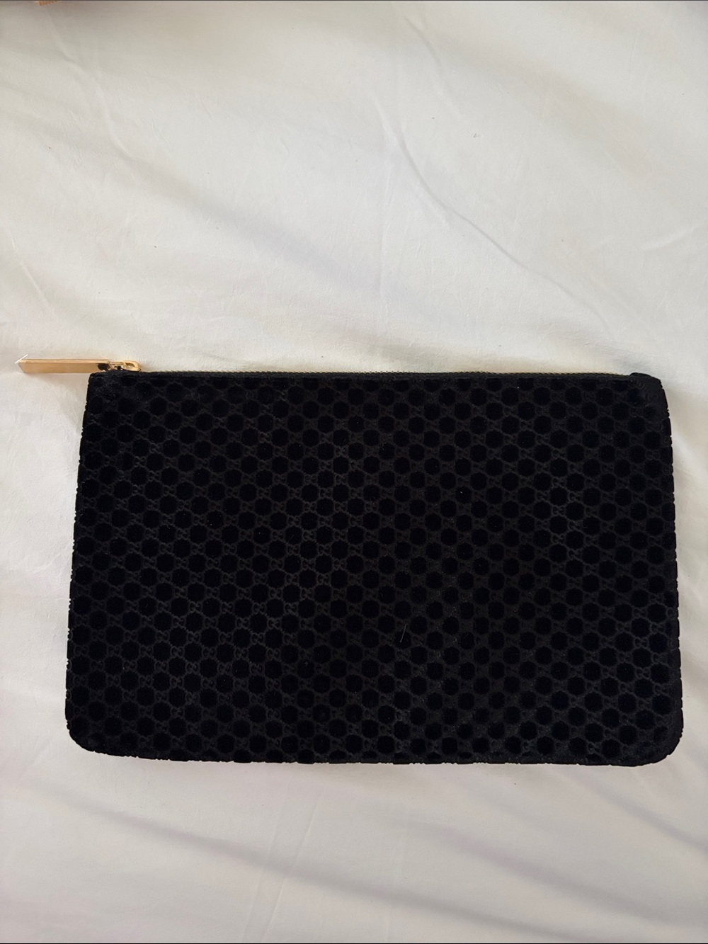 NWT Gucci Black Velvet Micro Guccissima Zip Clutch with Gold-Tone Hardware - Picture 1 of 7